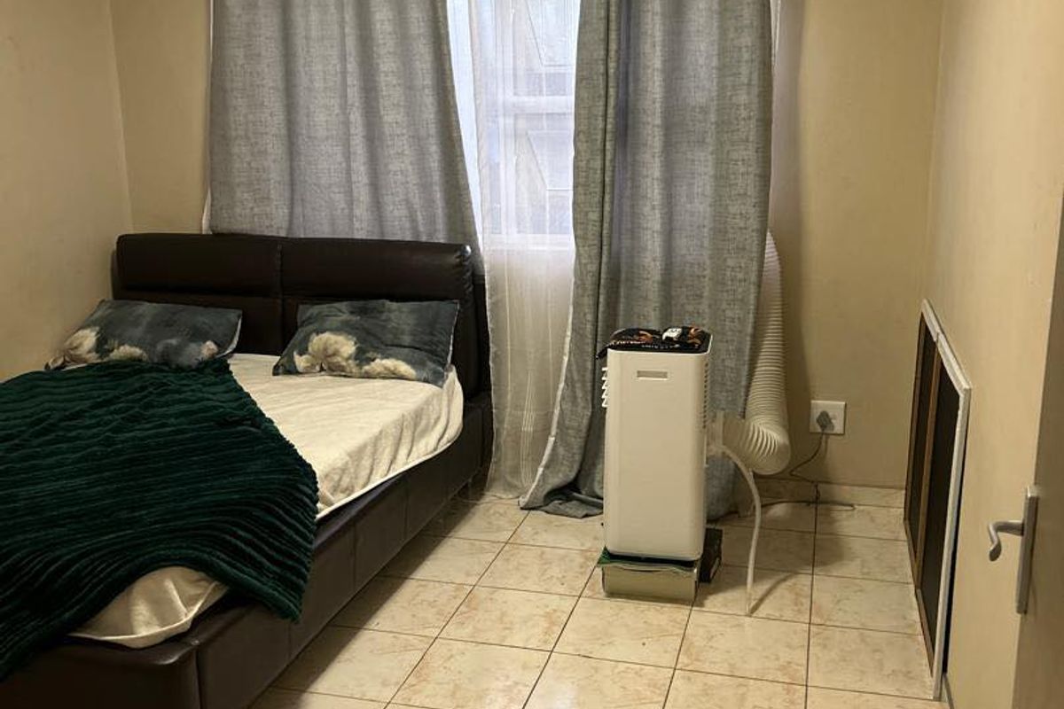 Beautiful and spacious Two bedroom town for sale in Otjomuise 4 - Photo 4