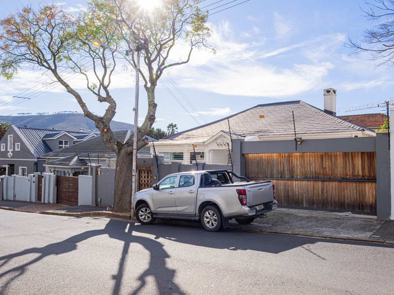 Rare Family Home – Priced to Sell - Photo 1