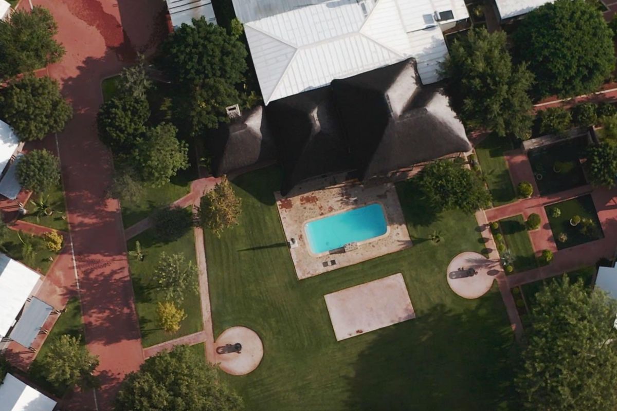 Stunning Lodge bordering Etosha National Park - Photo 3