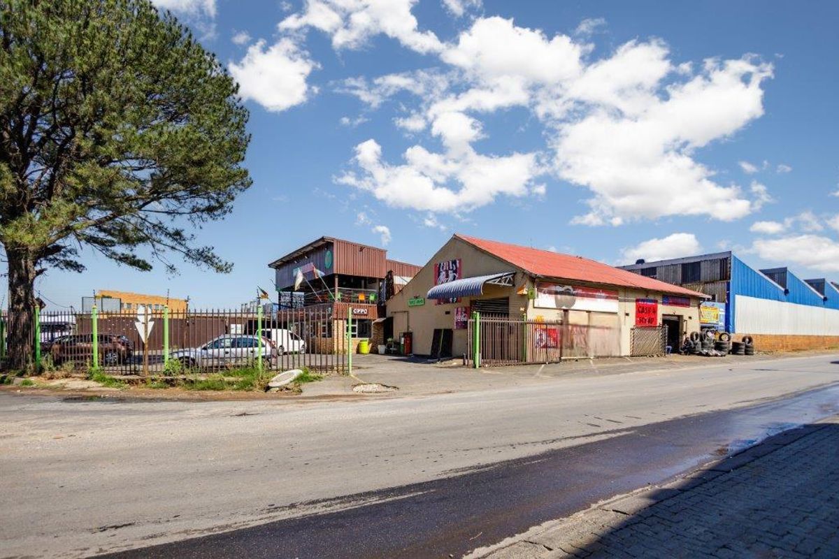 Business Property for Sale - Photo 4