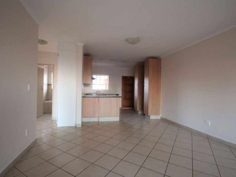 2 bedrooms Apartment in Hazeldean - Photo 8