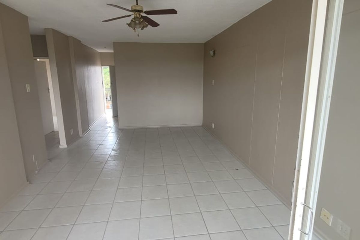 Sunnyside Gem: Ideal Home or Lucrative Investment! - Photo 3