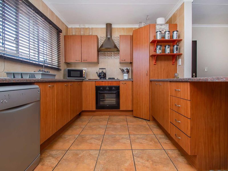 Face-brick Elegance Set In 158m of Home Sweet Home. - Photo 7