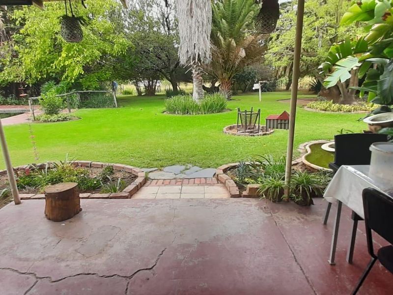 Exceptional Smallholding: Perfect for Family, Farming, & Fun - Photo 4