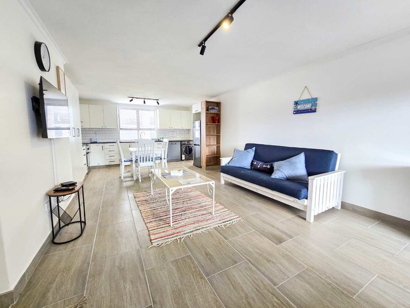 Charming  two bedroom ground floor unit for sale in Stilbaai-Wes. - Photo 9