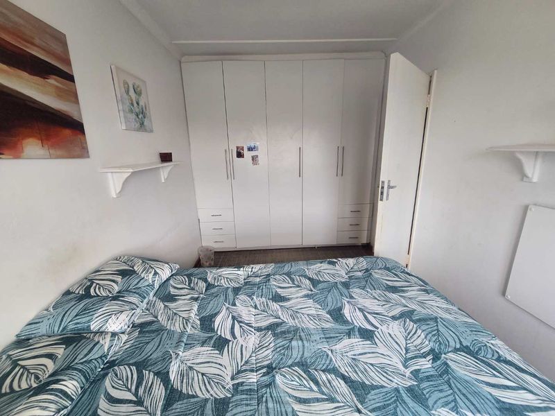 Spacious Lock-up-and-Go Duplex Apartment living in Newton Park - Photo 5