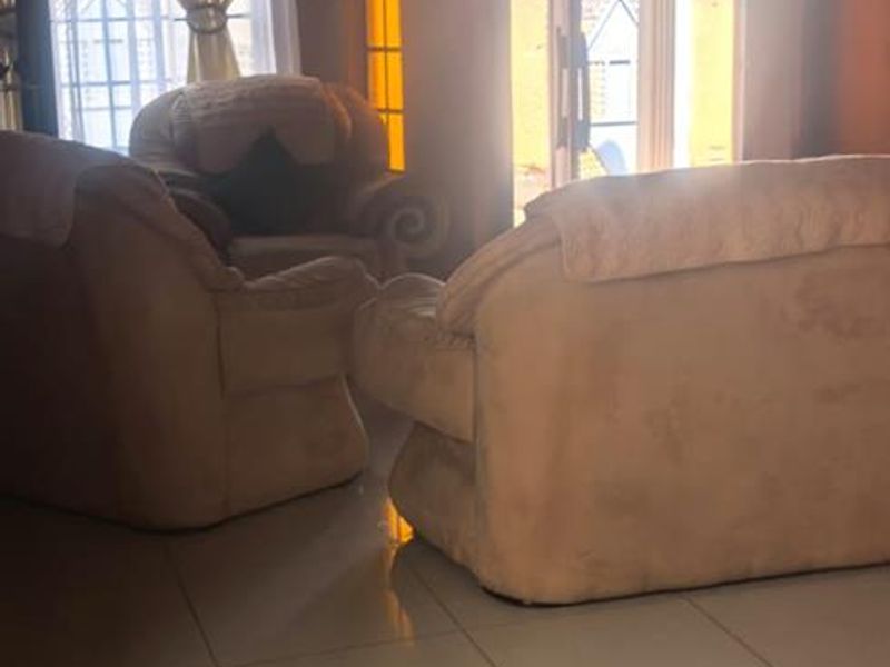 4 Bedroom House for Sale in Soshanguve, Ext 2 - Photo 6