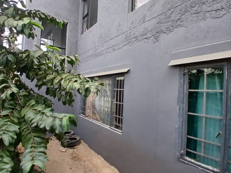 Katutura -  Freedom land 5 bedroom house for sale - Photo 2