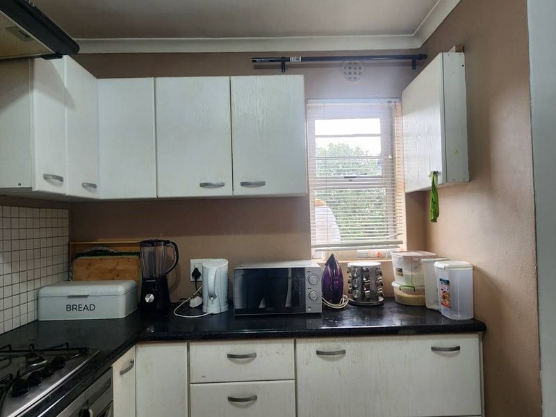 Investor Alert, Brilliant Buy, Brilliant Price. - Photo 9