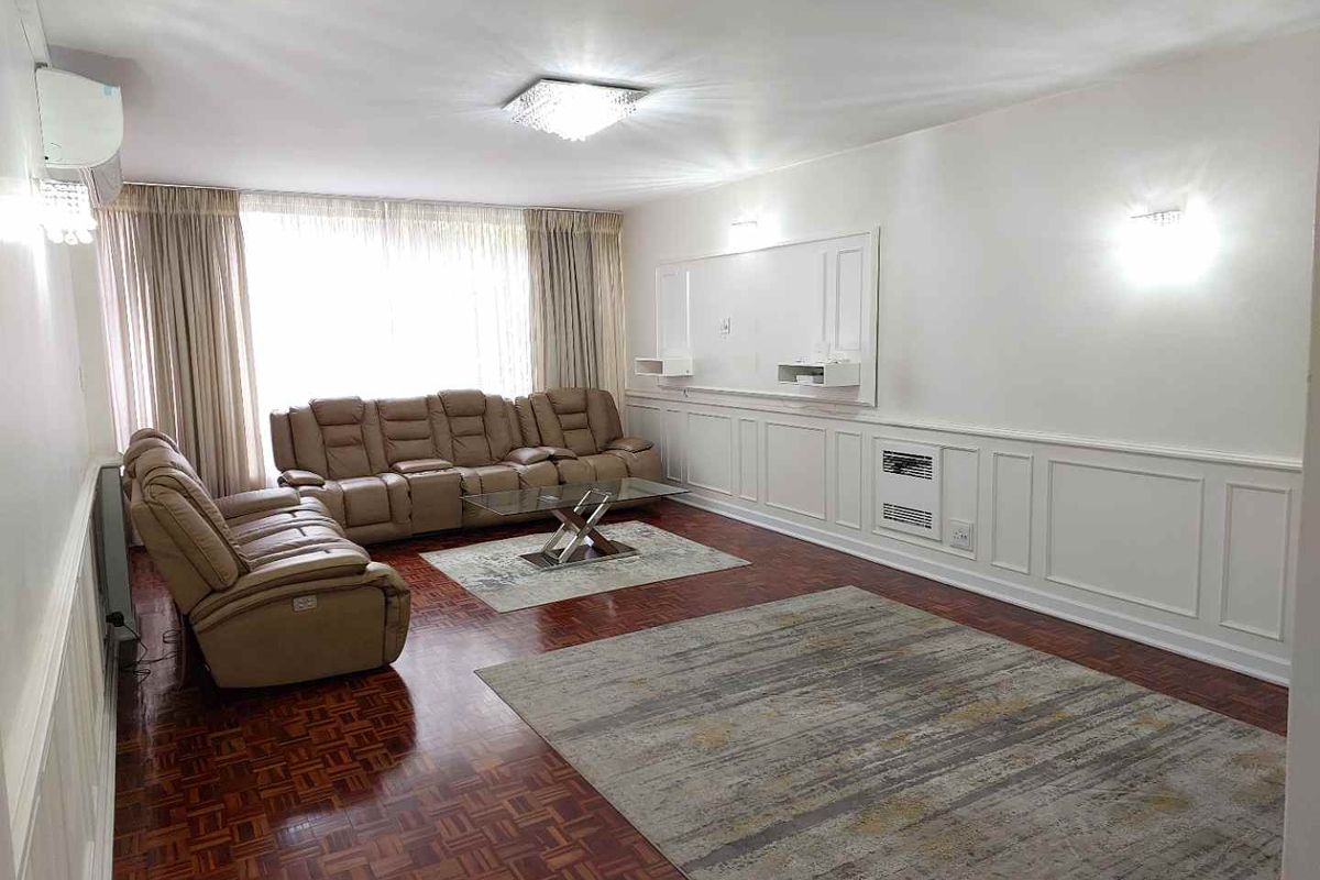 3 BEDROOM APARTMENT TO RENT NEAR MELROSE - Photo 2