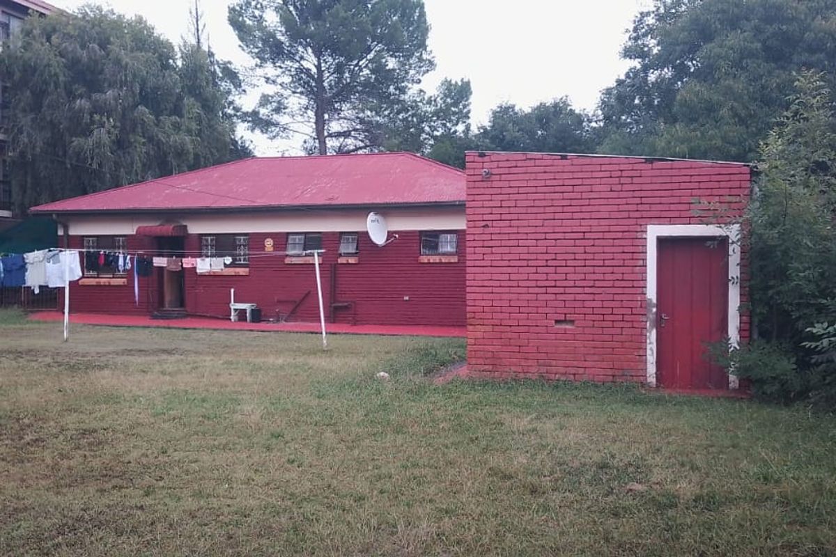well located bisiness right very neat property - Photo 4