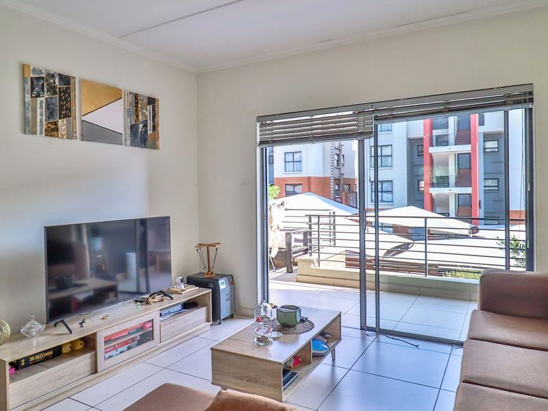 The William, offering secure and modern living in the heart of Fourways - Photo 3