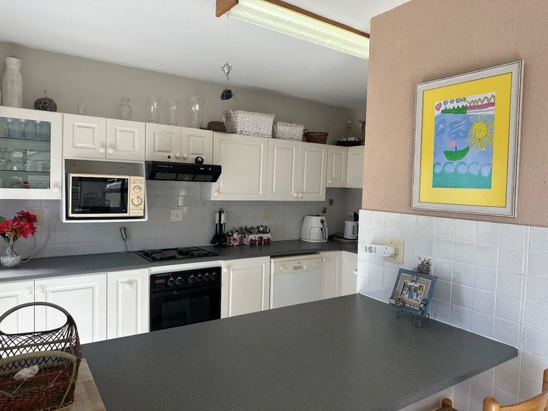 TOWNHOUSE FOR SALE IN CENTRAL SWAKOPMUND, NAMIBIA - Photo 5