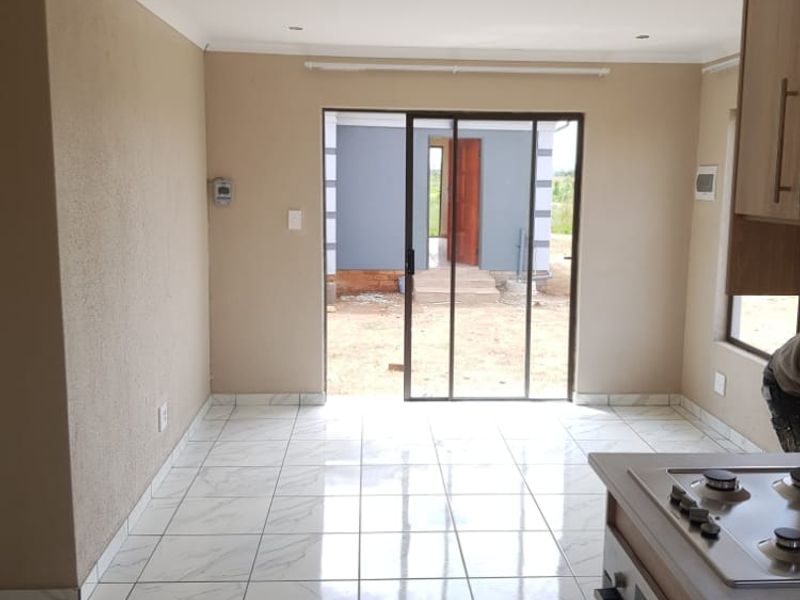 NEW DEVELOPMENT, ALL COSTS INCLUDED, FULL TITLE STANDS. NO DEPOSITS / 100% BONDS (dependent on client profile) - Photo 5