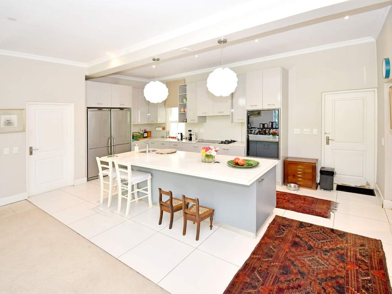 Luxury living within a secure Bryanston enclosure - Photo 5