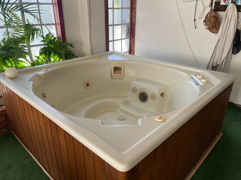 Spacious 4-Bedroom Family Home on a Tranquil Smallholding – Just 12 km from Upington - Photo 9