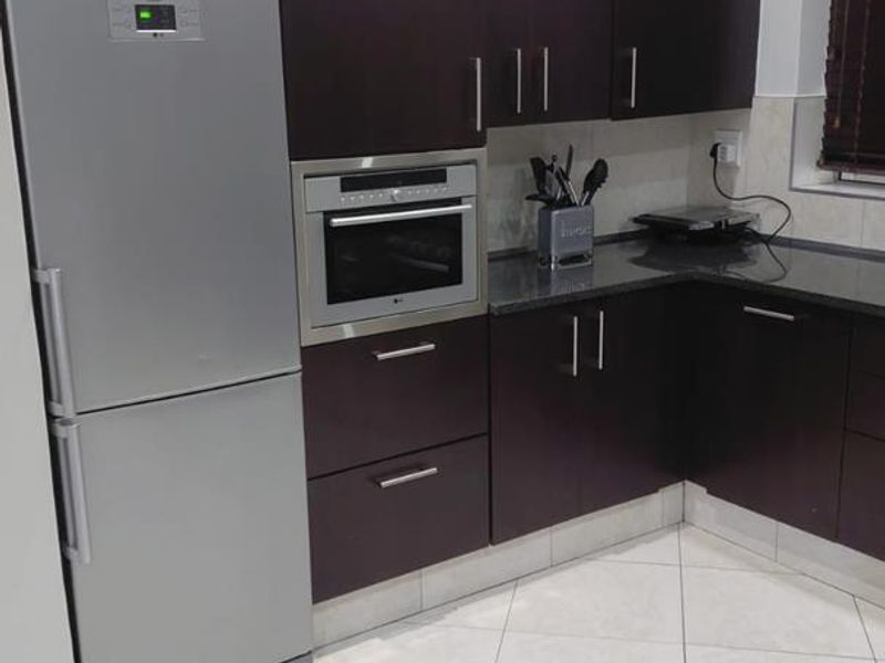 2 bedrooms 2 bathrooms furnished apartment - Photo 3