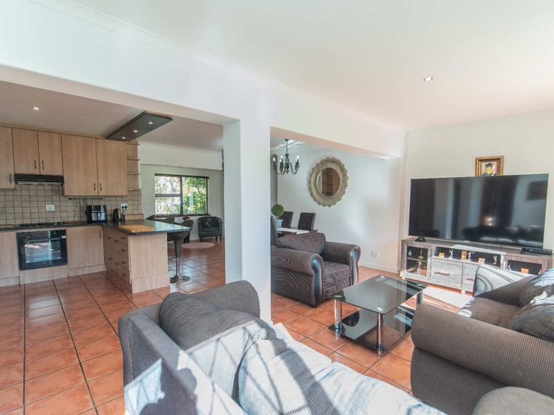 A House with many Talents - Photo 7