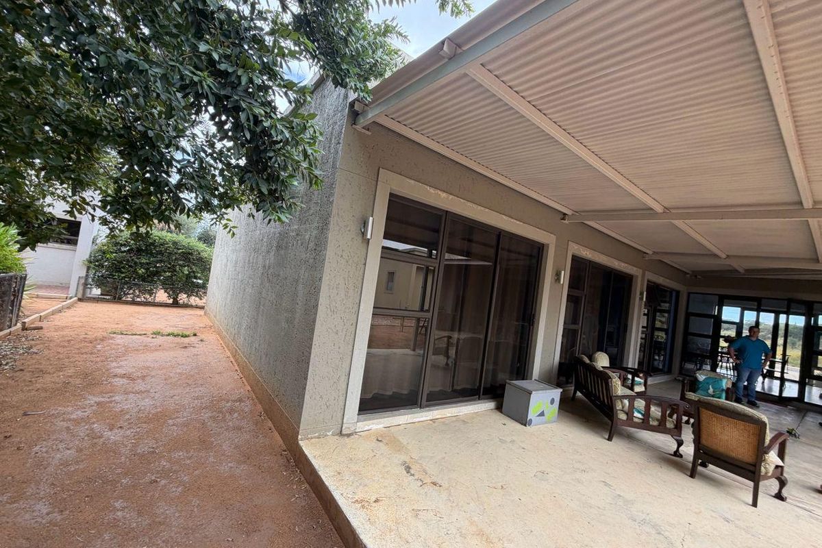 Omeya Estate - Modern Home - N$2 840 000.00 - Price Negotiable - Photo 5