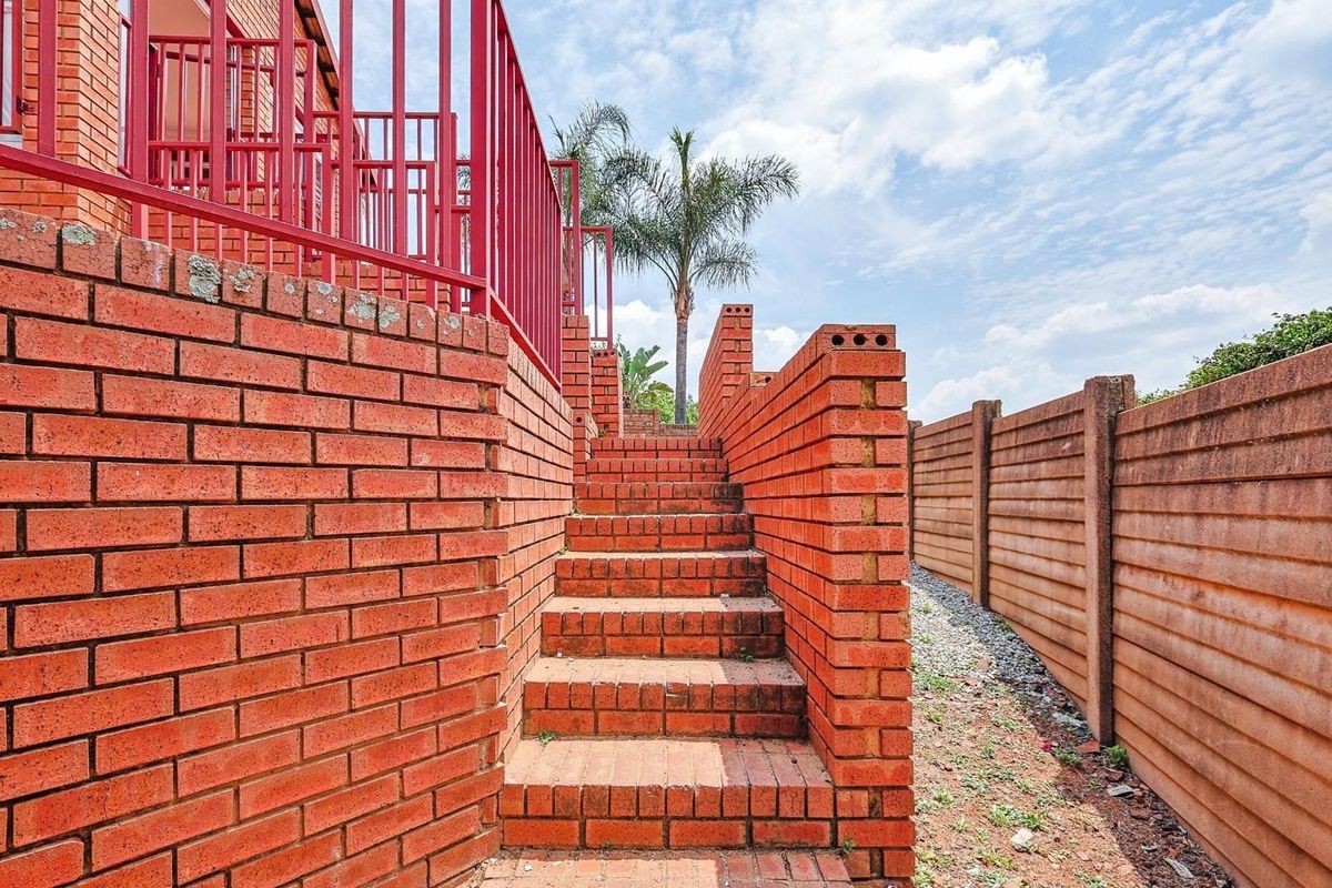 Beautiful 3-Bedroom Apartment with Modern Finishes and Stunning Views - Photo 2