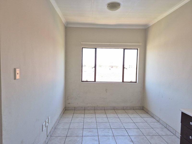 1 Bed apartment FOR SALE in Kempton Park - Photo 4