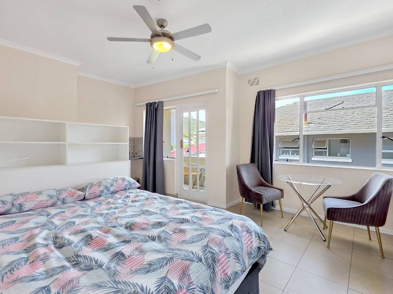 Studio Apartment for sale in Kloof Street - Photo 2