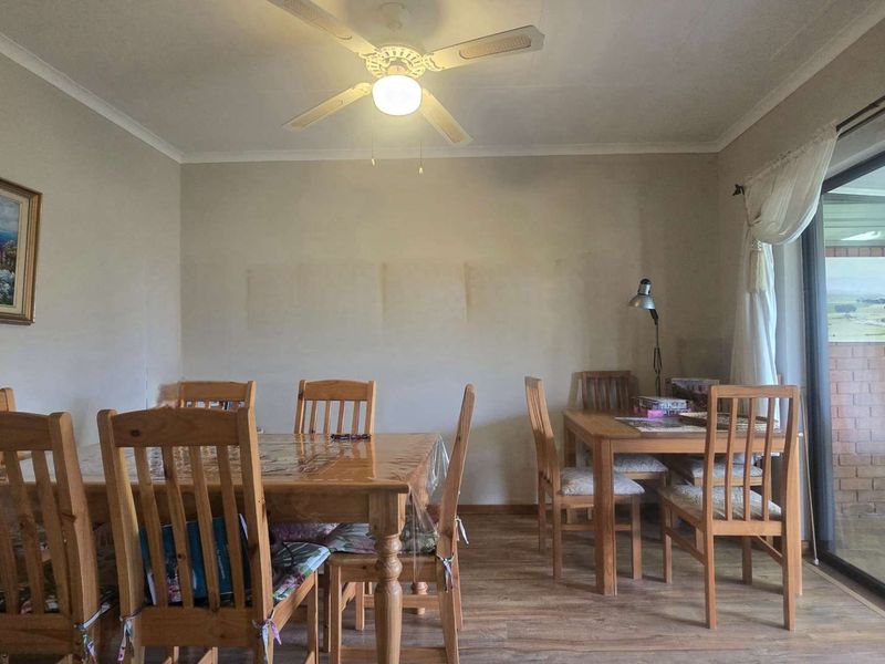 Immaculate and cozy Retirement home in Montana park - Photo 8