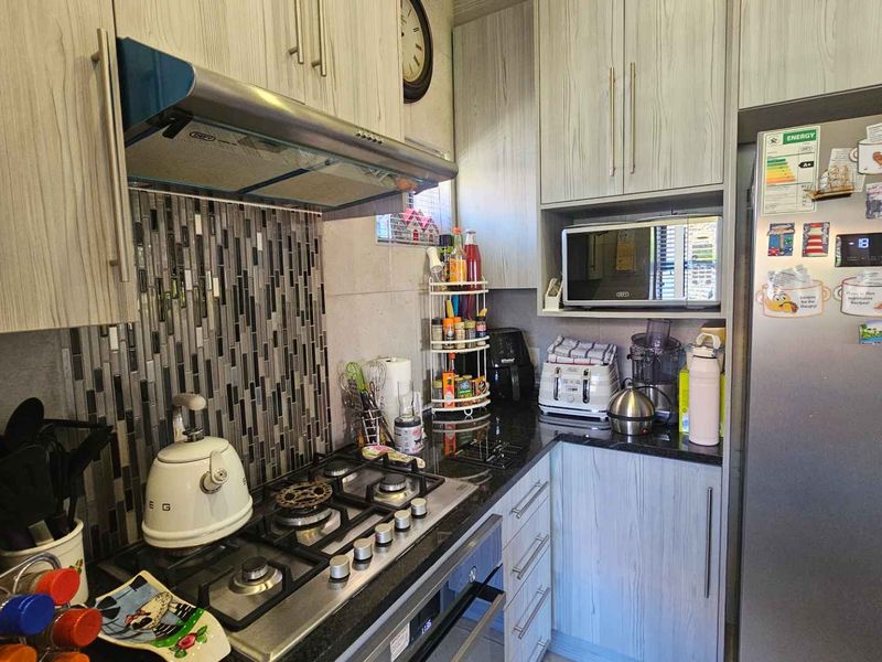 Breathtaking views & elegant living in Hartenbos - Photo 9