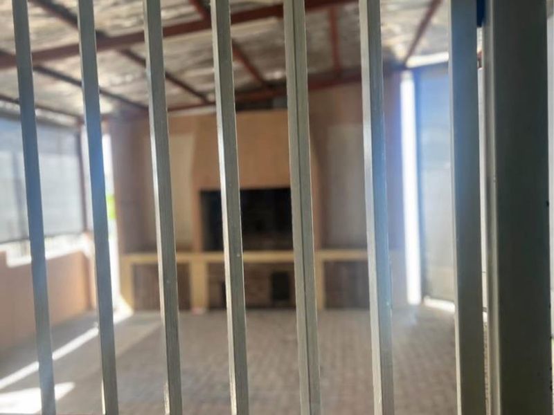 Double Storey Office Space To Let - Photo 6