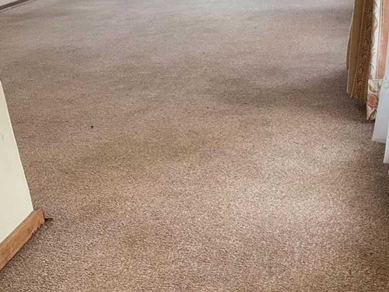 Family House For Sale - Photo 2