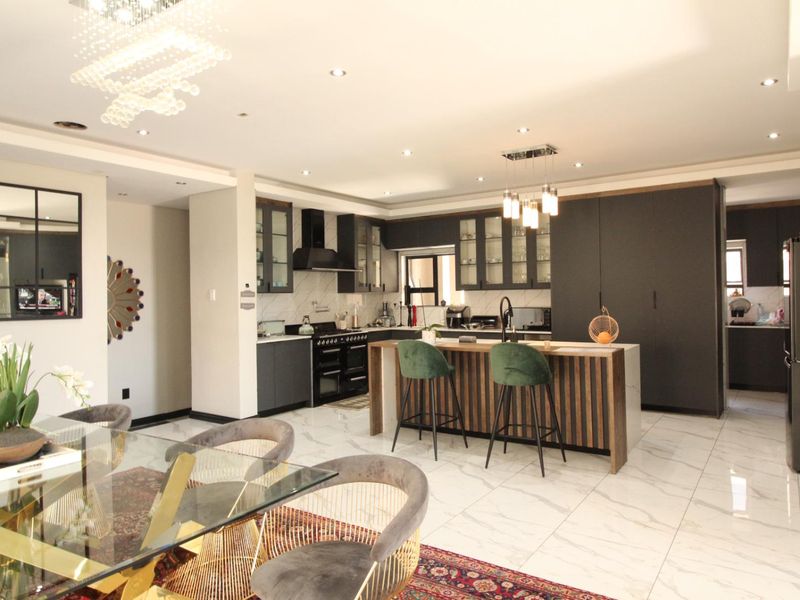 4 Bedroom Modern Home with Exceptional Finishes for sale in Blue Valley Golf Estate - Photo 6