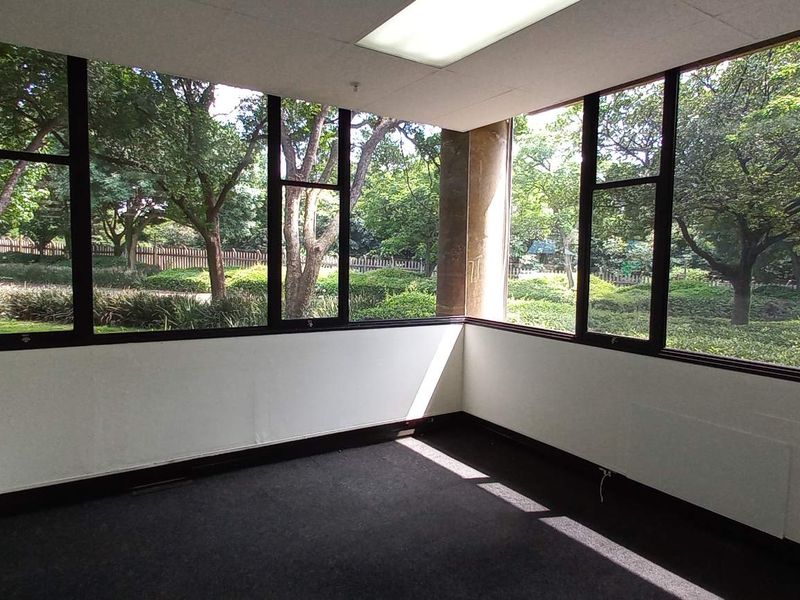 787m2 Industrial Warehouse To Let in Isando Business Park | Isando - Photo 8