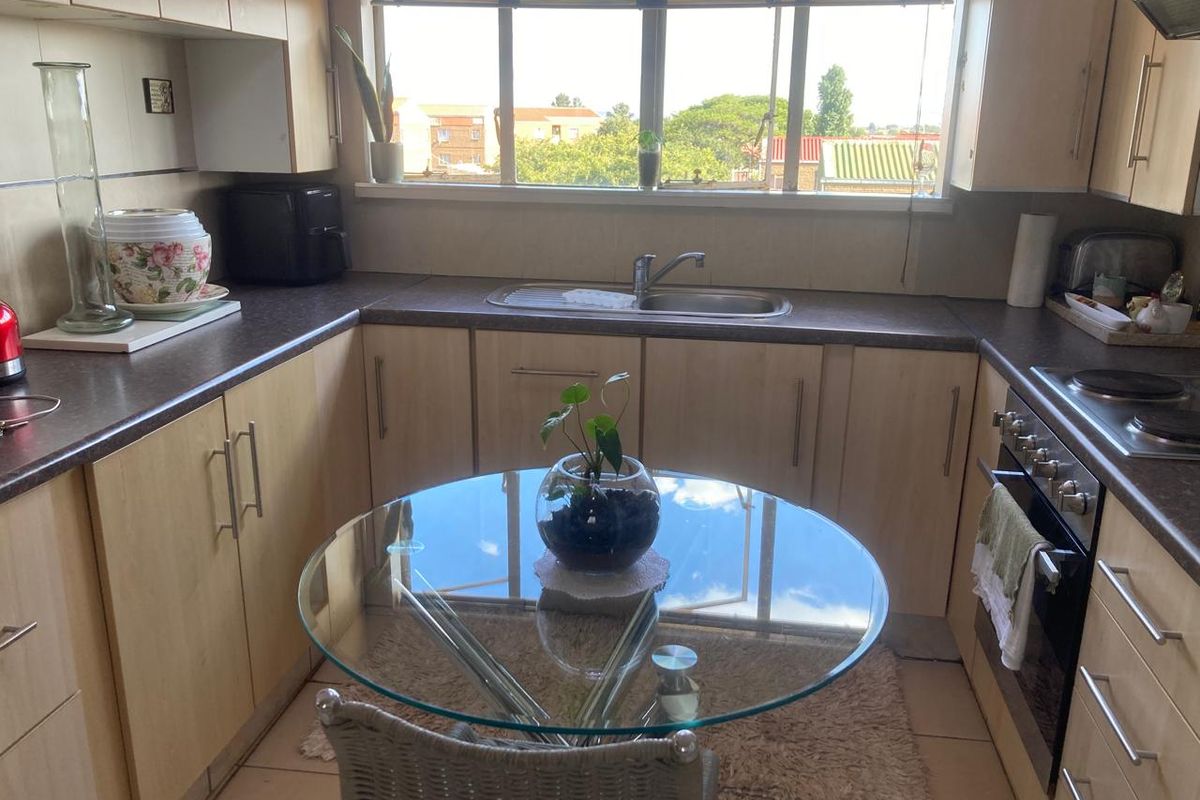 Beautiful 3 bedroom apart for sale a Jabulani - Photo 2