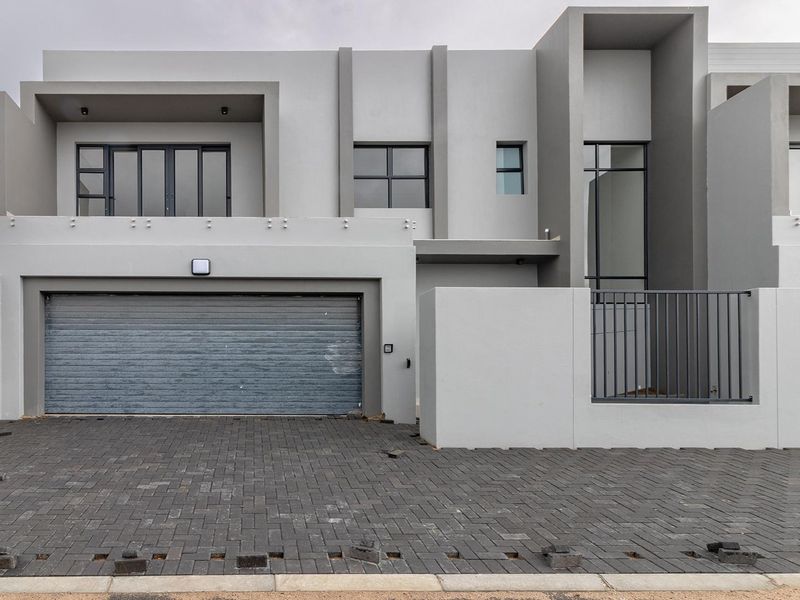Find Your Big and Beautiful Dream Home Today - Photo 4