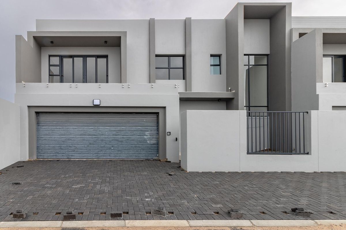 Find Your Big and Beautiful Dream Home Today - Photo 4