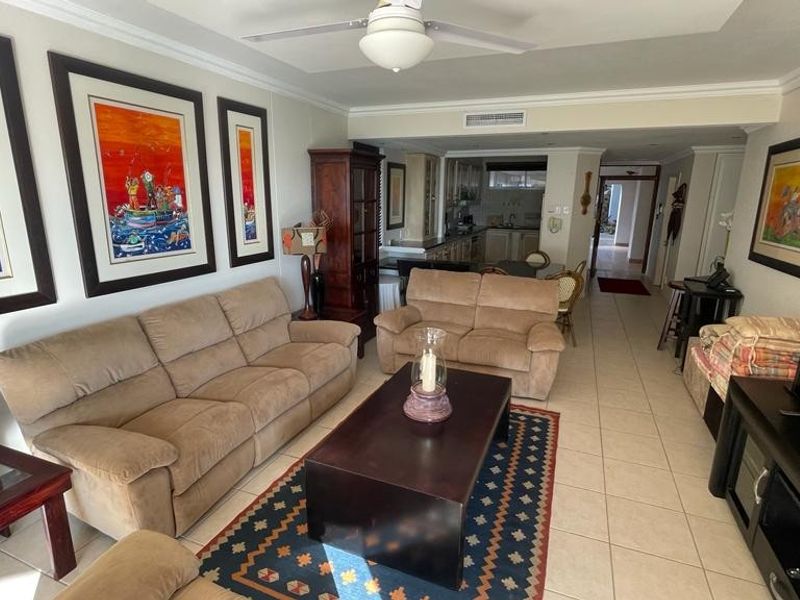 A Stunning Apartment With Modern Finishes In An Exclusive Apartment Block Right On Umhlanga's Frontline!!! - Photo 4