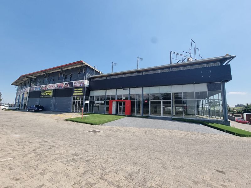 Prime Real Estate: Retail & Workshop Spaces Await - Photo 9