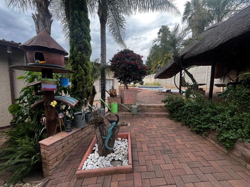 Olympia fairytale house for sale - Photo 10