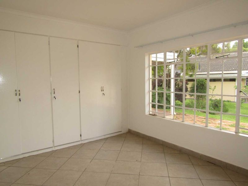 Spacious Life Right home in sought-after Retirement Village - Photo 4