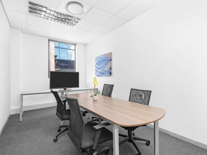 Fully serviced private office space for you and your team in Regus West Rand – Constantia Kloof - Photo 5