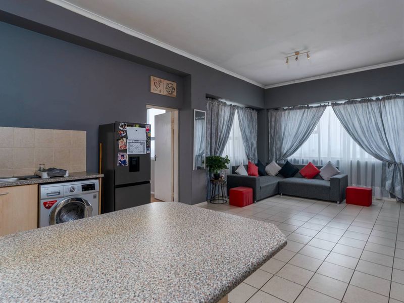 2 Bedroom Apartment for sale - Photo 8