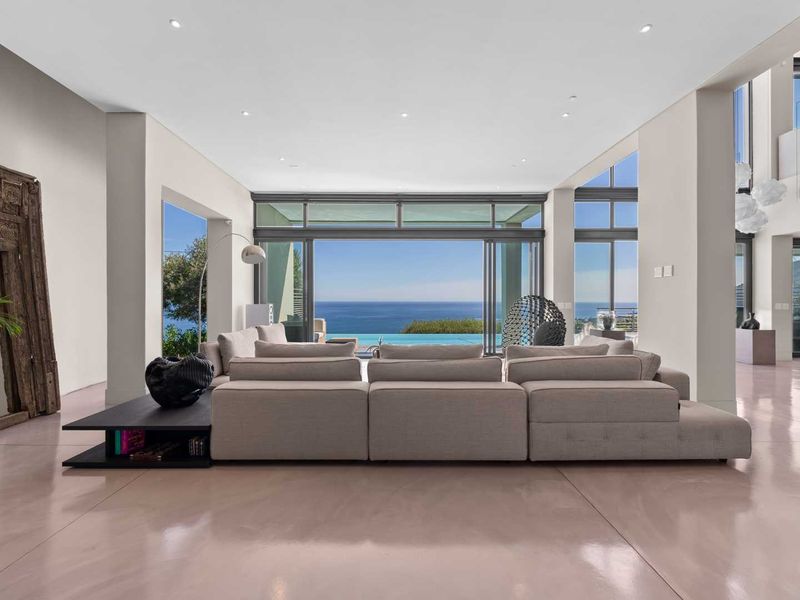 A Rare Architectural Masterpiece with Iconic Camps Bay Views - Photo 6
