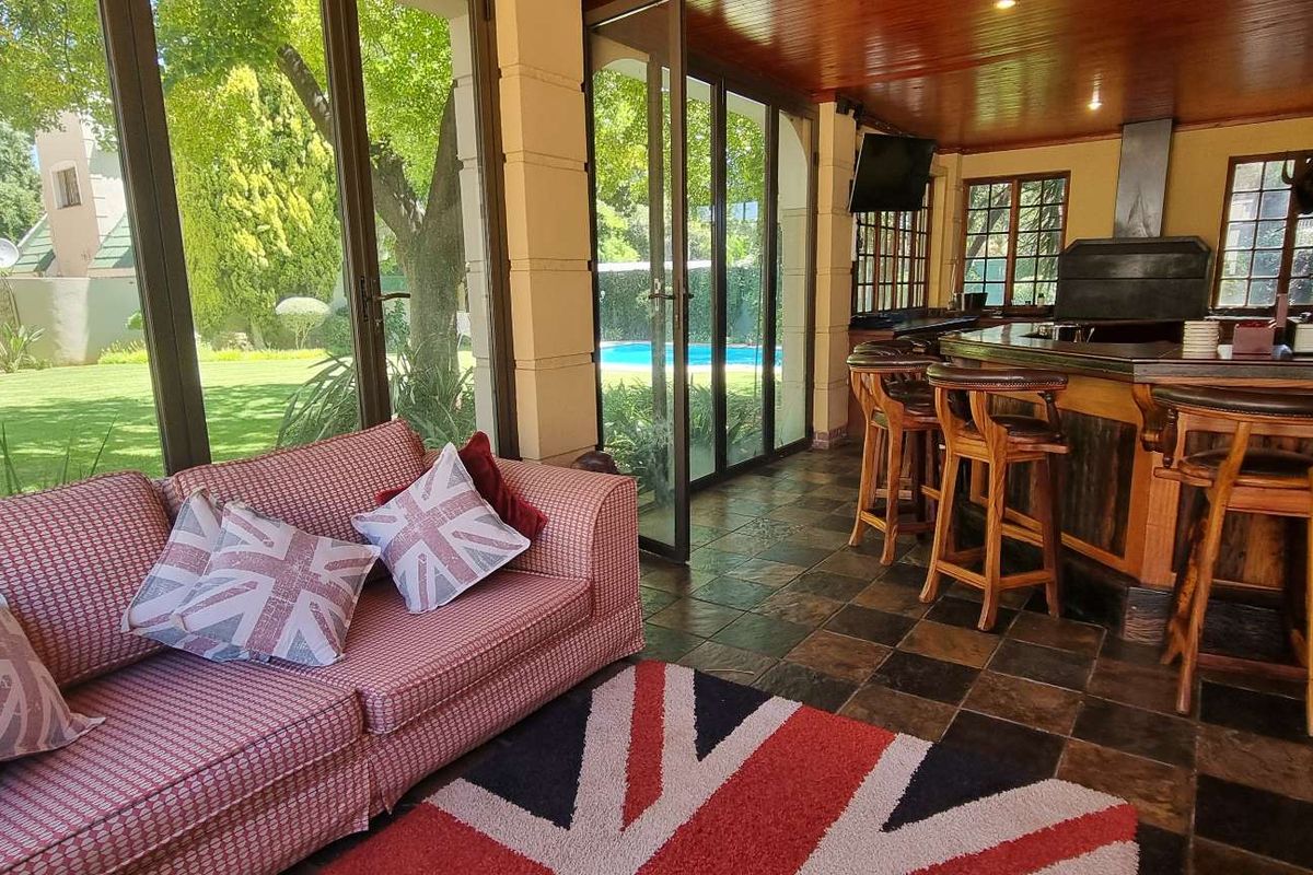 Spacious Living. Income Potential. Prime Location. - Photo 3