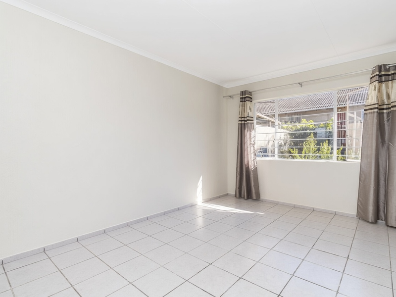 Spacious 1 Bedroom Townhouse with Expansive Private Garden | Sunrock Village Gem - Photo 10