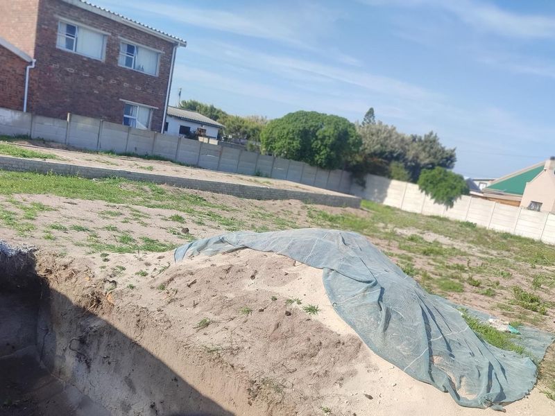 Large, Level Stand with Plans - Photo 6