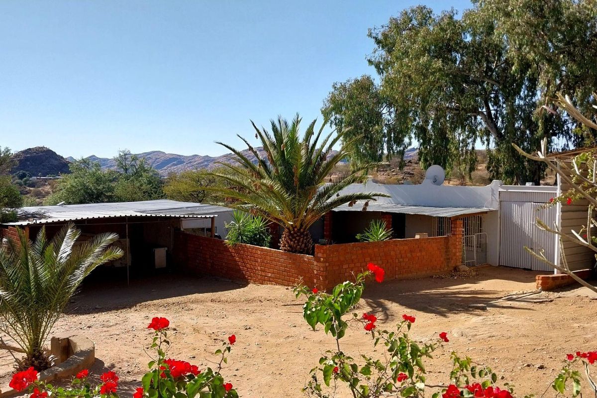 Paradise Awaits: 36.2-Hectare Plot in Brakwater - Photo 2