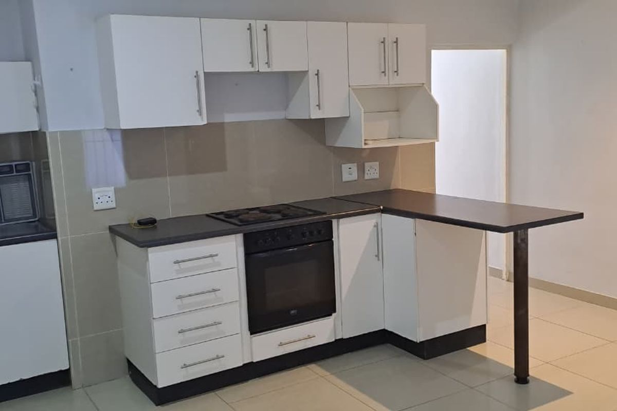 Step into this neat 2-bedroom granny flat, perfectly suited for comfortable everyday living. - Photo 2