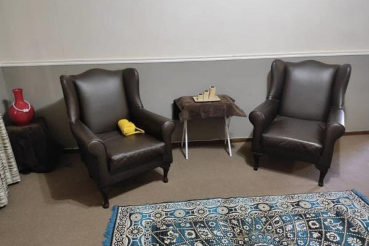 1 Bedroom Apartment at MacArthur Complex in Robindale - Photo 4