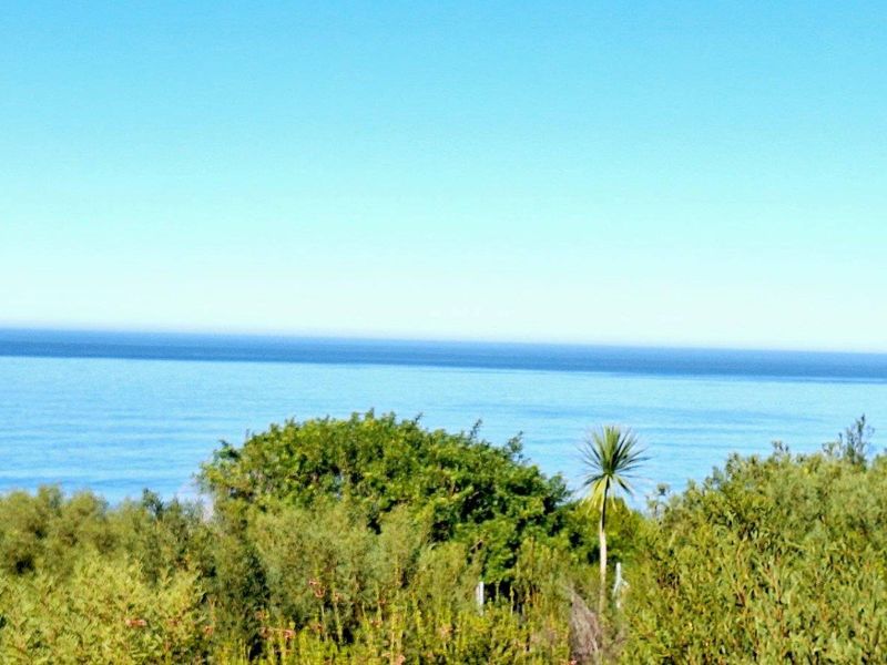 Spectacular 900m2 Vacant Land for Sale in Dana Bay - Photo 8