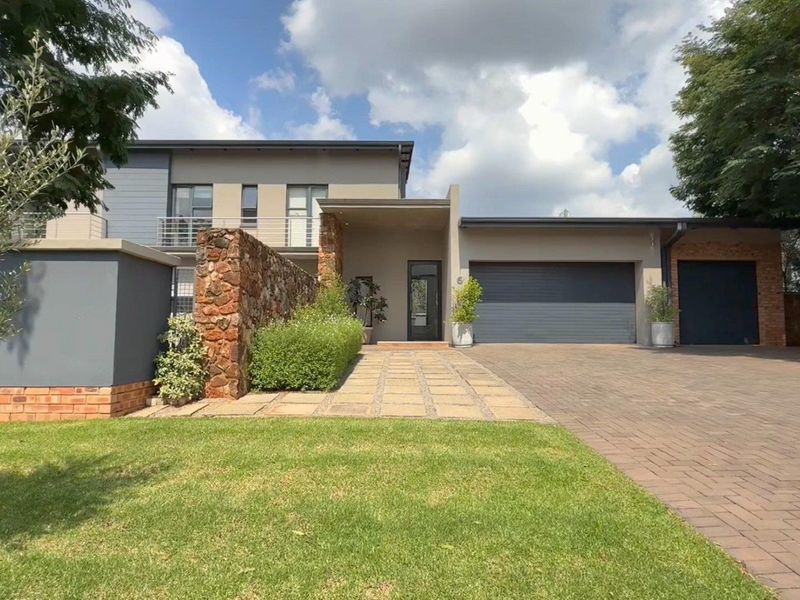 Designed for Effortless Living, Built for Entertaining - Photo 8